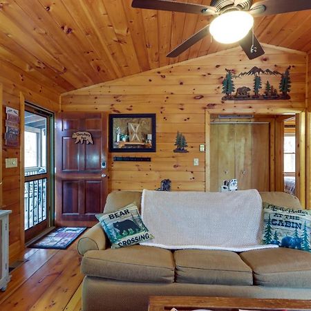 Blue Ridge Cozy Cabin In The Woods With Hot Tub! Exterior photo