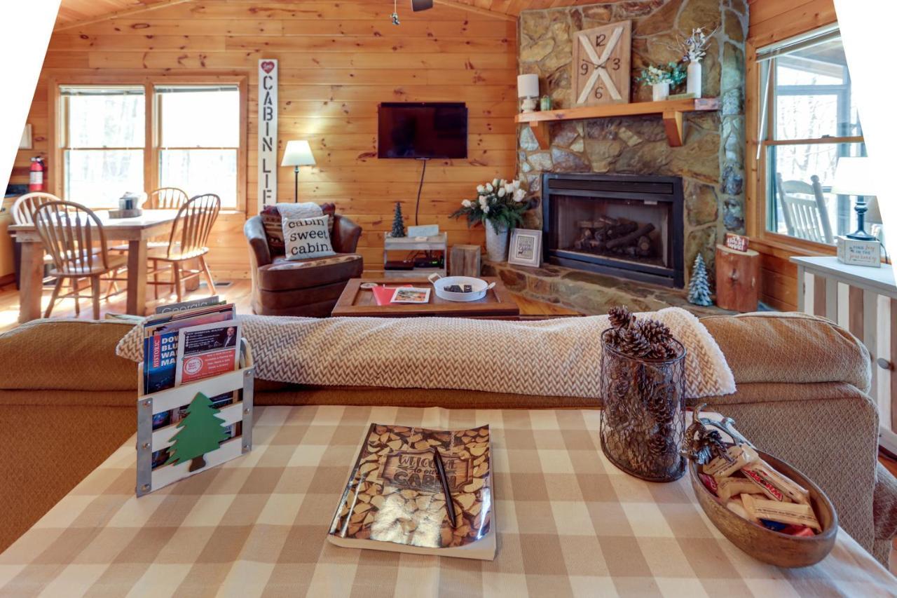 Blue Ridge Cozy Cabin In The Woods With Hot Tub! Exterior photo