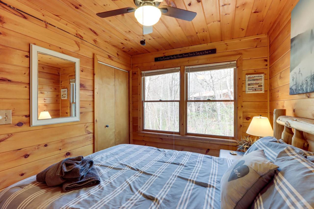 Blue Ridge Cozy Cabin In The Woods With Hot Tub! Exterior photo
